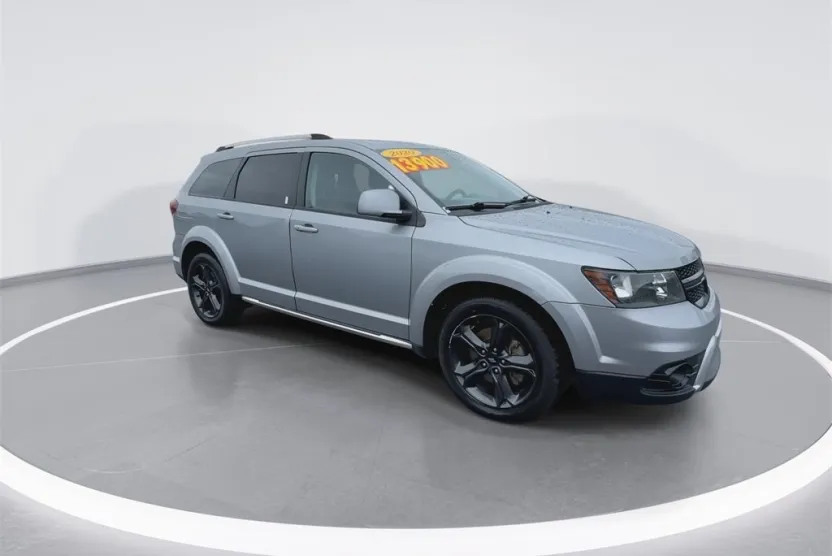 2020 Dodge Journey Crossroad photo 1