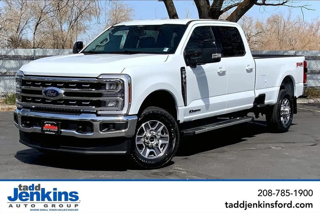 2025 Ford F-350 Lariat photo 1