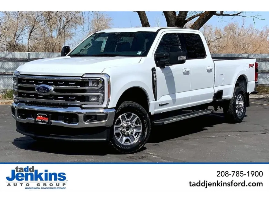 2025 Ford F-350 Lariat photo 1