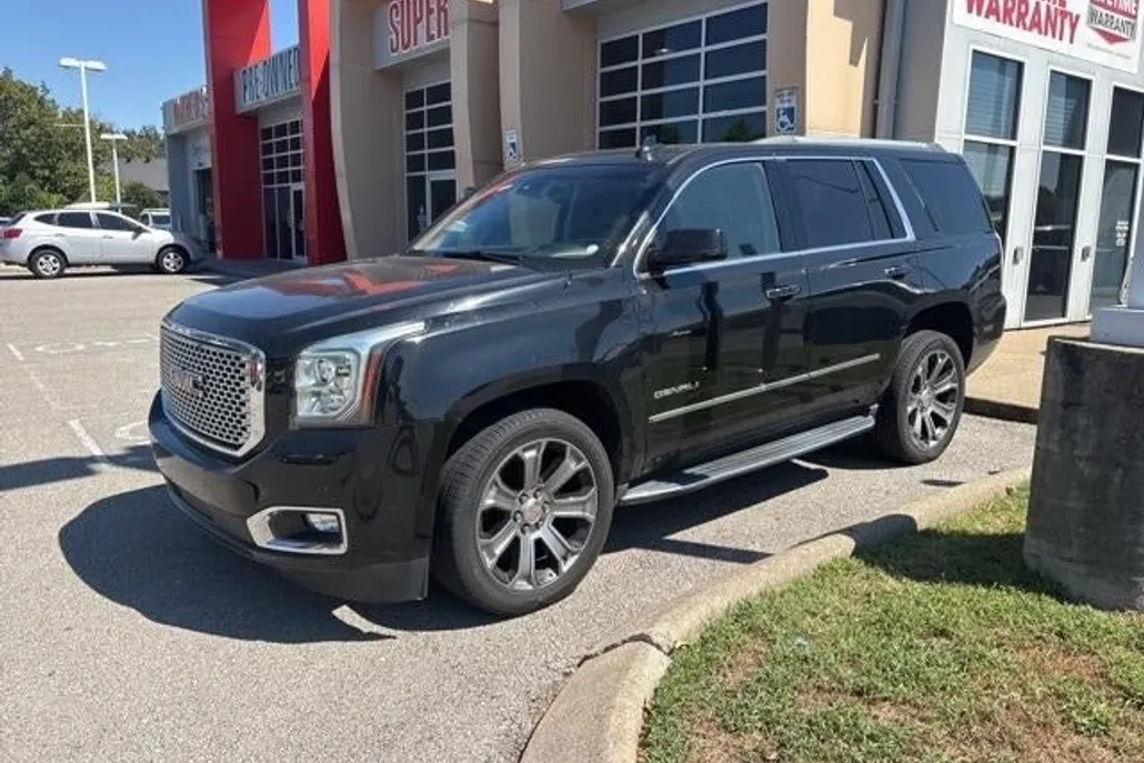 2017 Gmc Yukon Denali photo 1