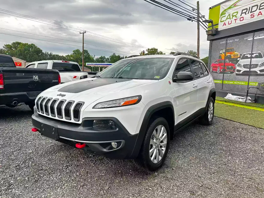 2016 Jeep Cherokee Trailhawk photo 1
