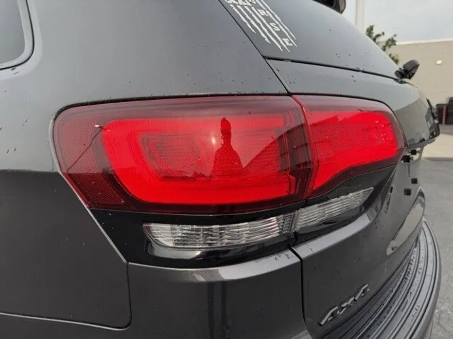 2020 Jeep Grand Cherokee Altitude photo 1