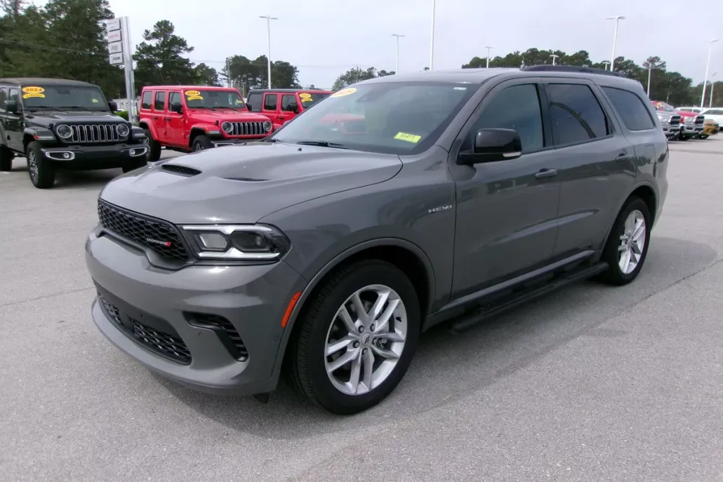 2025 Dodge Durango R/T Plus photo 1