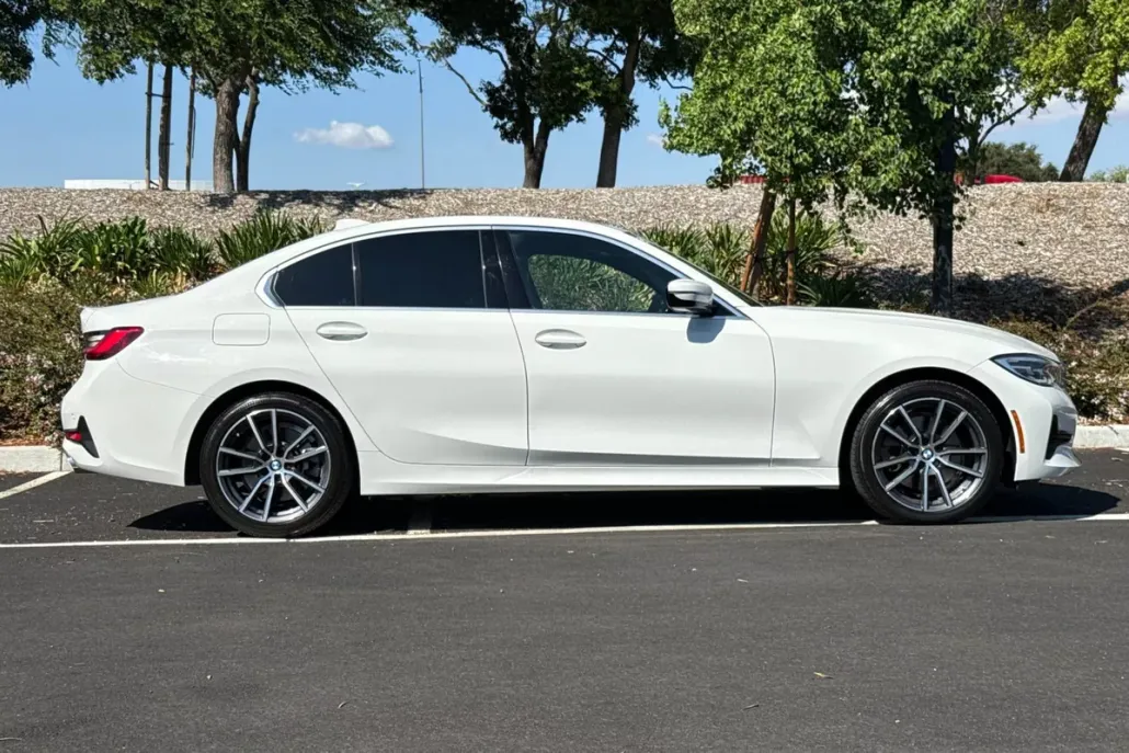 2021 Bmw 330e 3-Series photo 1