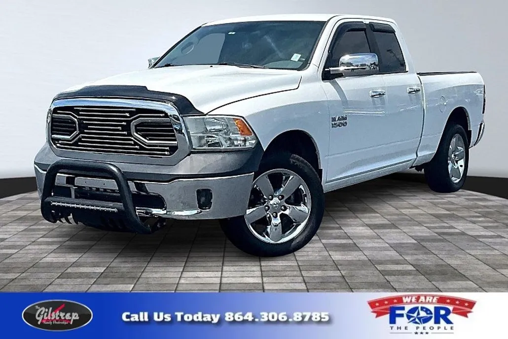 2015 Ram 1500 SLT photo 1