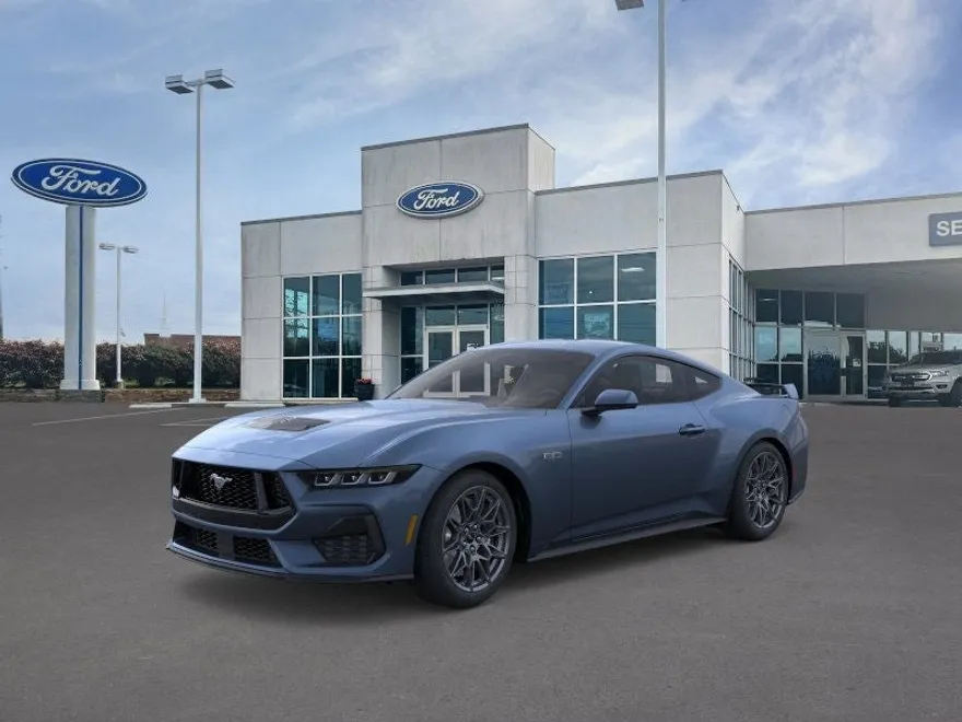 2025 Ford Mustang GT photo 1