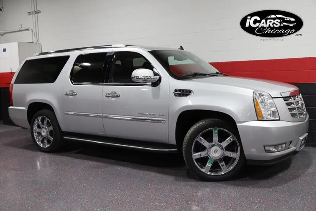 2011 Cadillac Escalade ESV Luxury photo 1