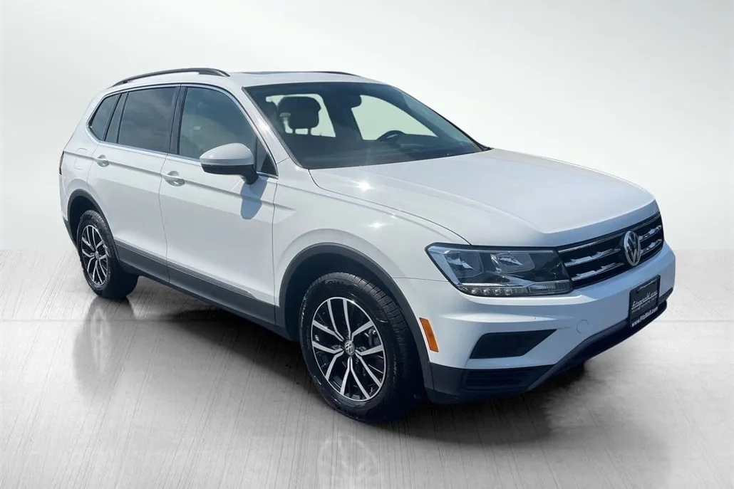 2021 Volkswagen Tiguan SE photo 1