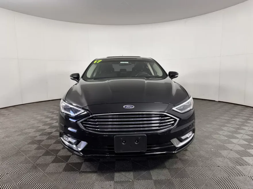2017 Ford Fusion SE photo 1