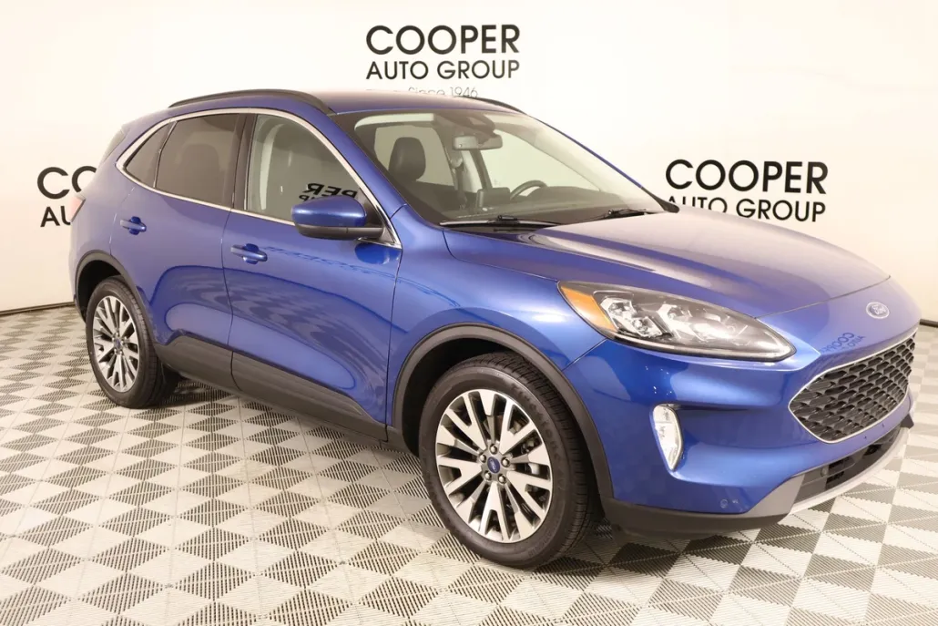 2022 Ford Escape Hybrid Titanium photo 1