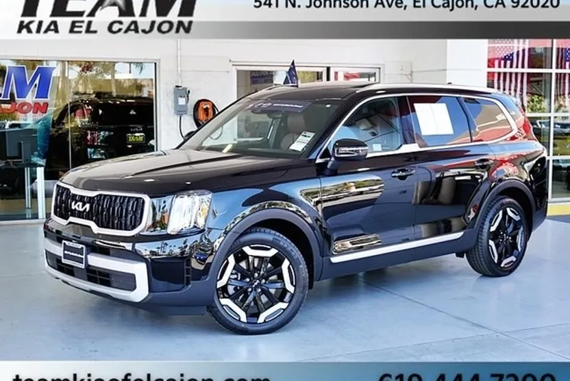 2023 Kia Telluride EX photo 1