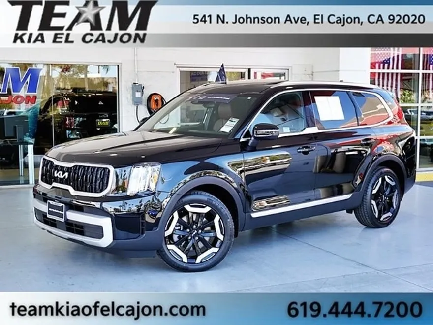 2023 Kia Telluride EX photo 1