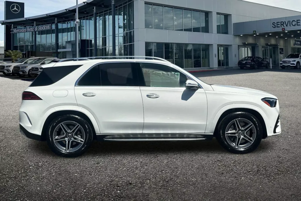 2026 Mercedes Benz GLE 450 4MATIC photo 1
