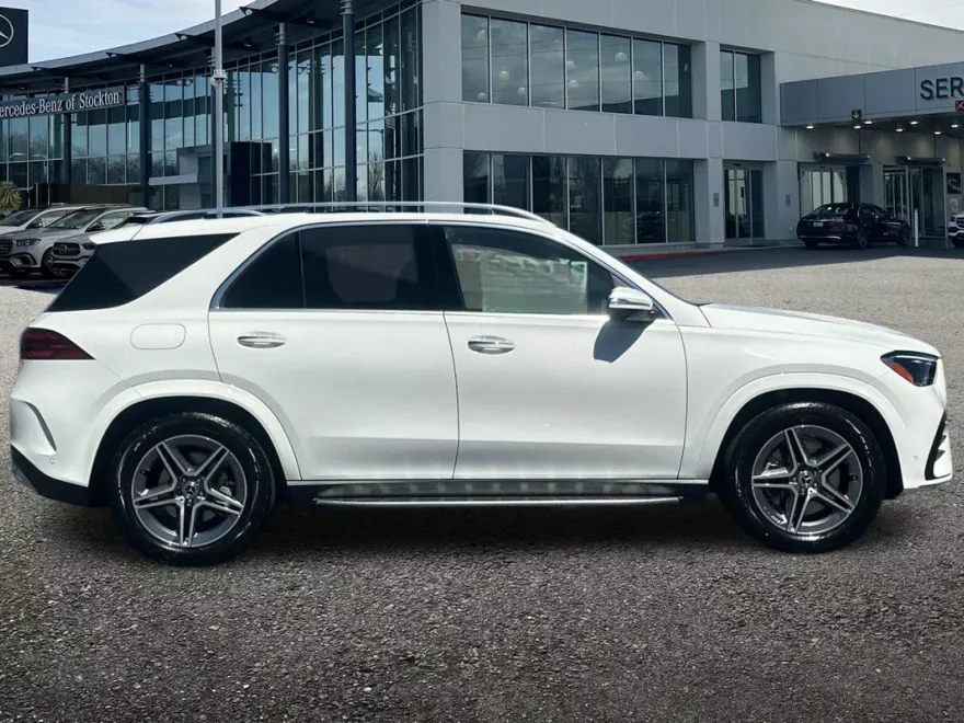 2026 Mercedes Benz GLE 450 4MATIC photo 1
