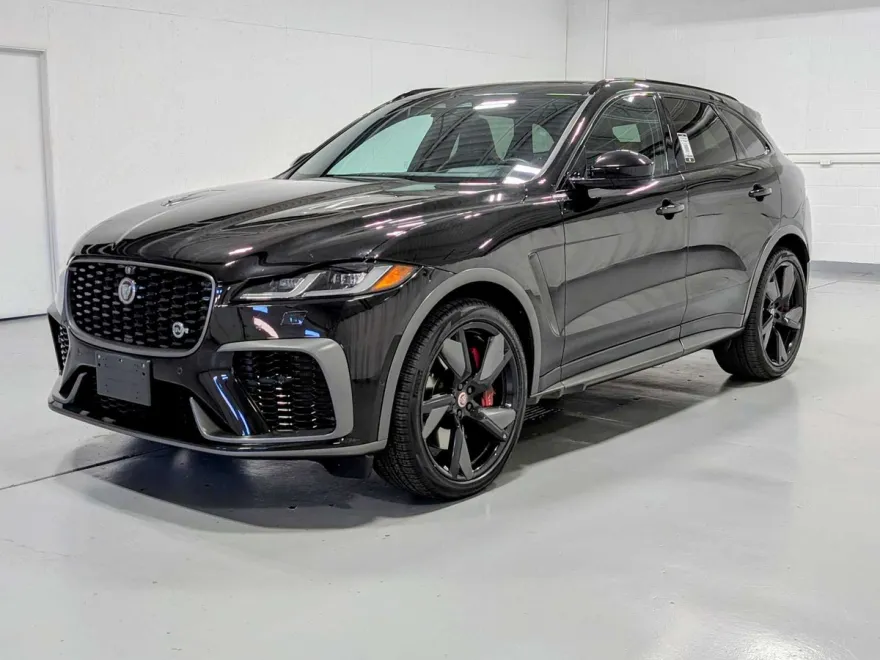 2021 Jaguar F-PACE SVR photo 1