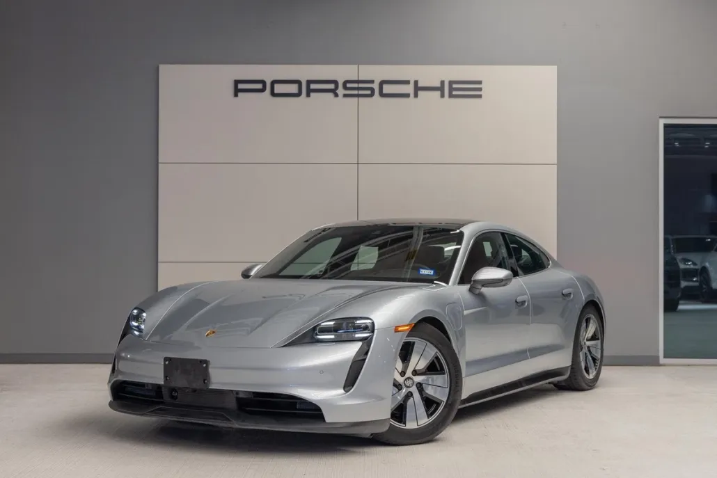 2023 Porsche Taycan 4S photo 1