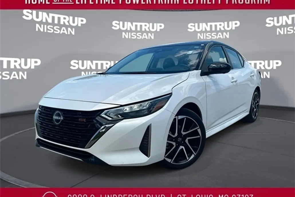 2024 Nissan Sentra SR photo 1