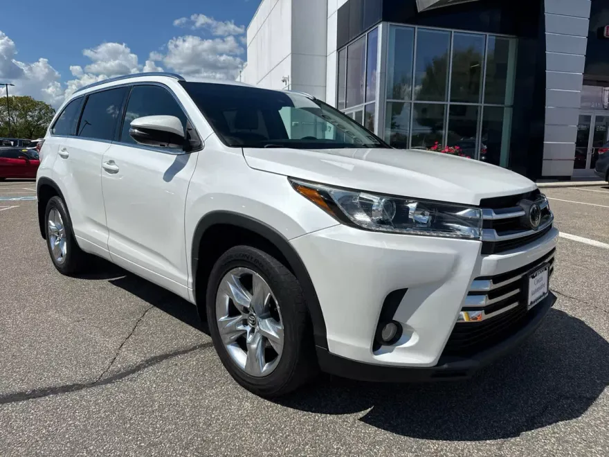2018 Toyota Highlander Limited photo 1