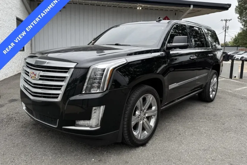 2016 Cadillac Escalade Platinum photo 1