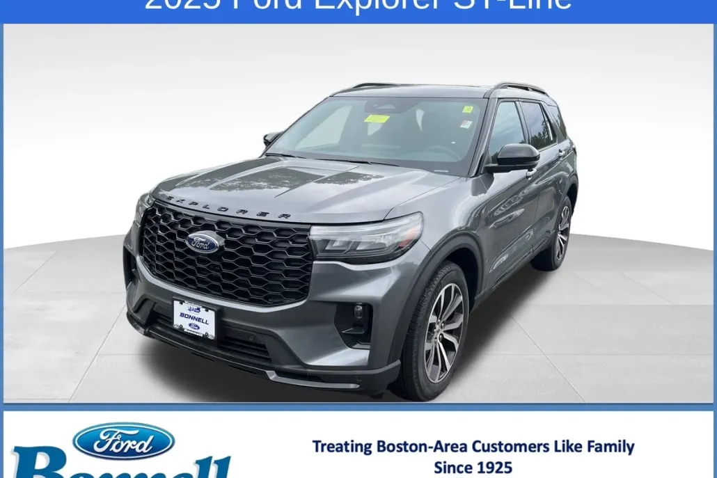 2025 Ford Explorer ST-Line photo 1