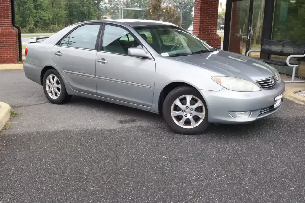 2005 Toyota Camry XLE photo 1