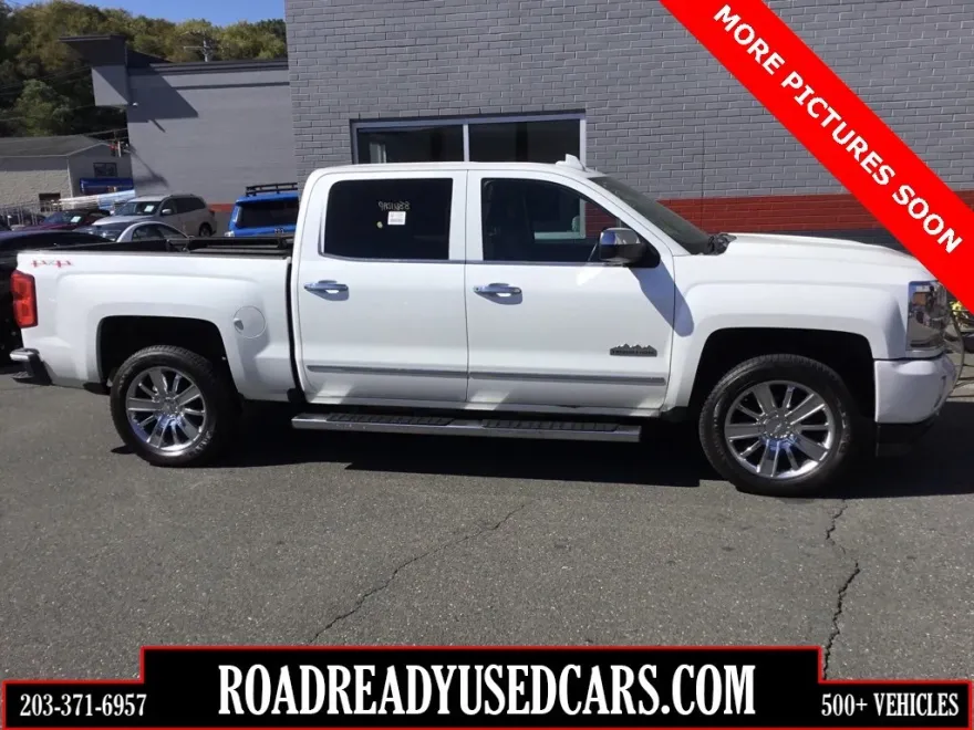 2017 Chevrolet Silverado 1500 High Country photo 1