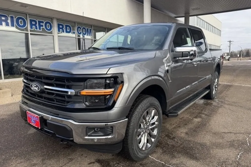 2025 Ford F-150 XLT photo 1