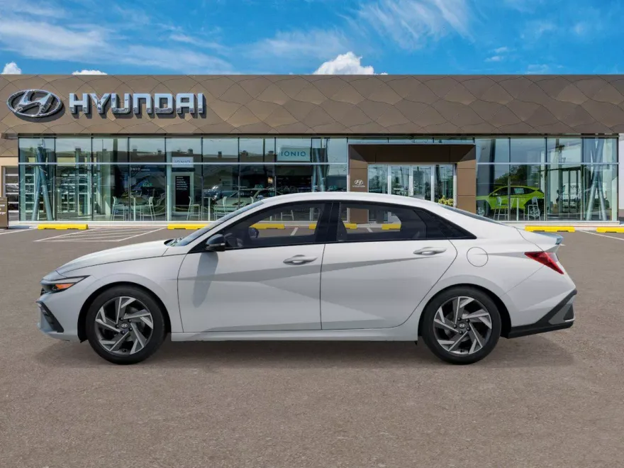 2025 Hyundai Elantra SEL Sport photo 1