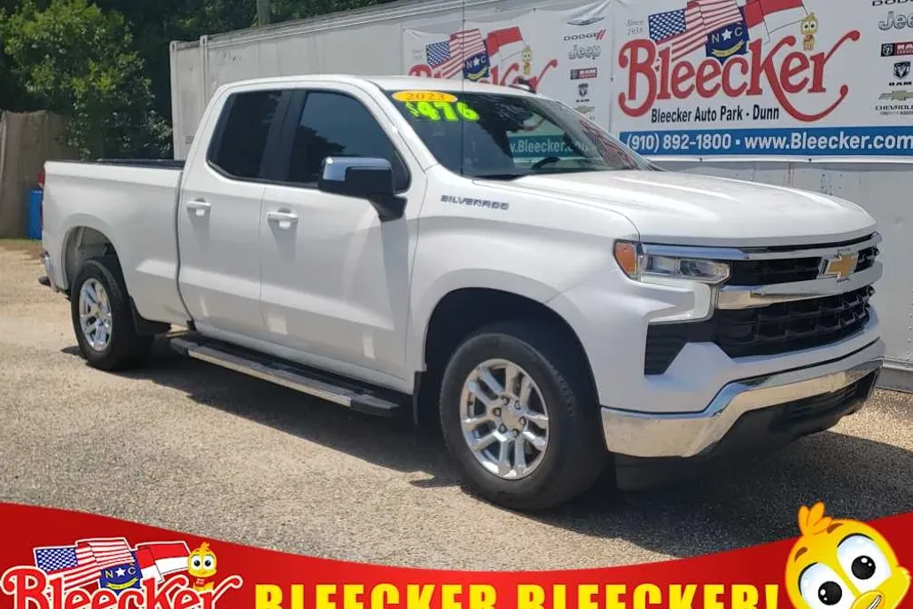 2023 Chevrolet Silverado 1500 LT photo 1