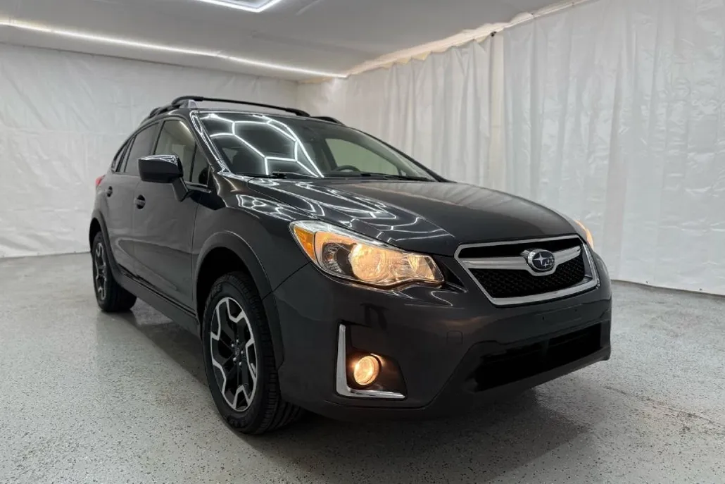 2016 Subaru Crosstrek 2.0i Premium photo 1