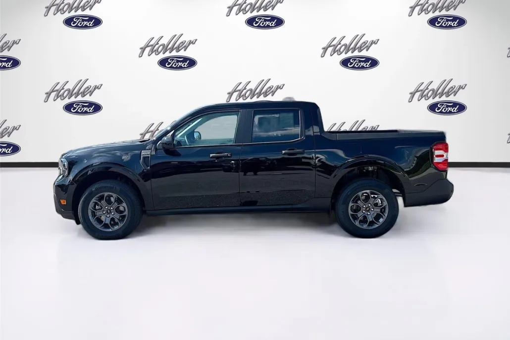 2025 Ford Maverick XLT photo 1