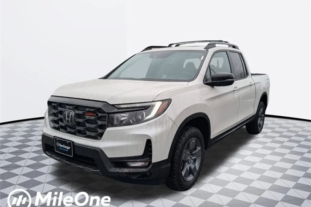2025 Honda Ridgeline TrailSport photo 1