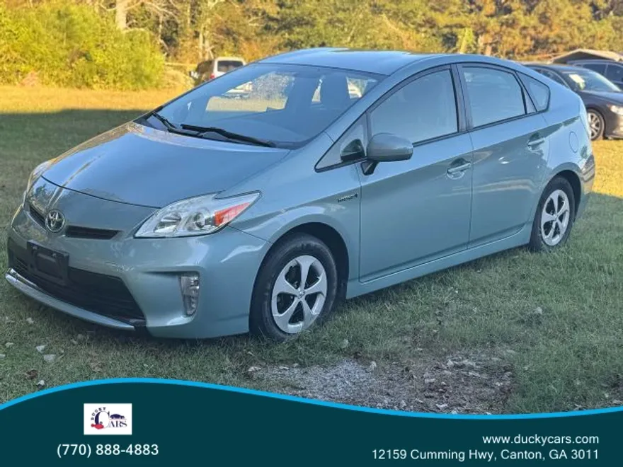 2014 Toyota Prius Two photo 1