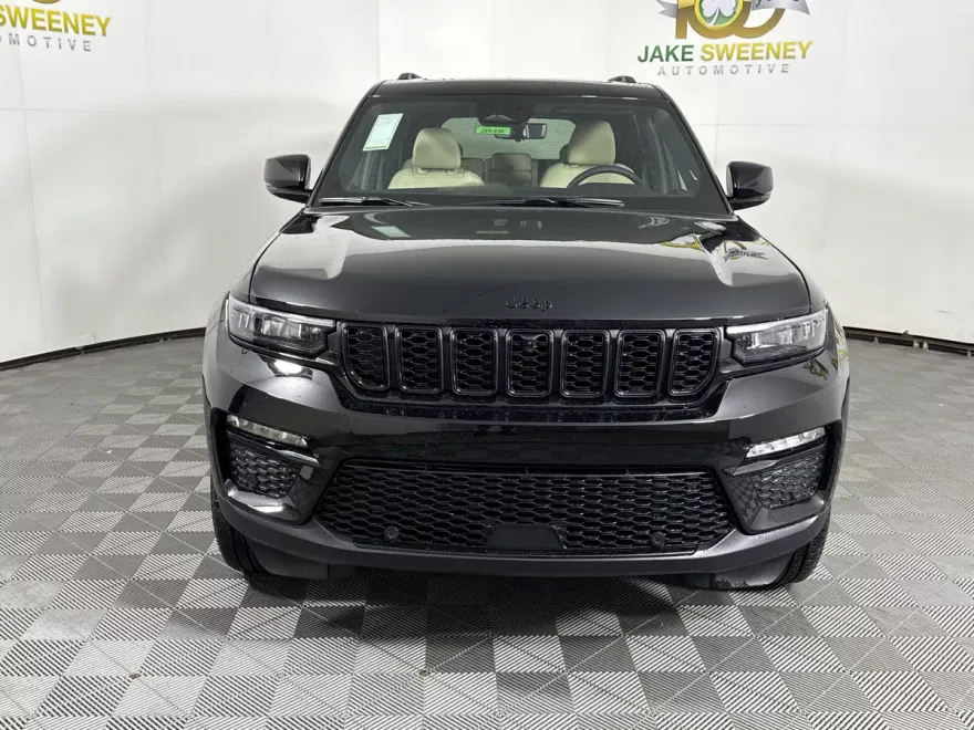 2025 Jeep Grand Cherokee Limited photo 1