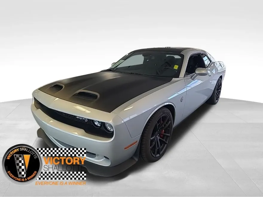 2023 Dodge Challenger SRT8 Hellcat photo 3