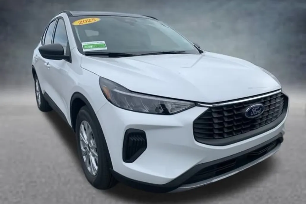 2025 Ford Escape Active photo 1