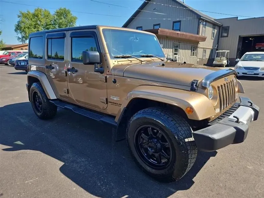 2015 Jeep Wrangler Unlimited Sahara photo 1