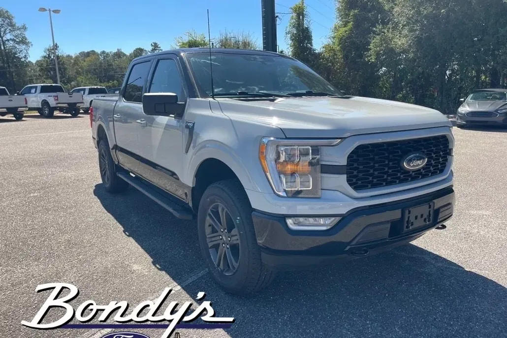 2023 Ford F-150 XLT photo 1