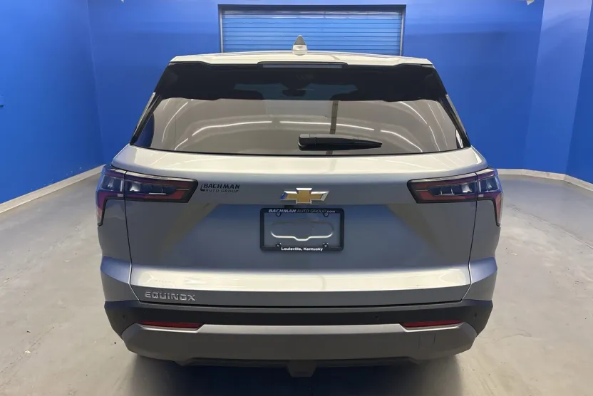 2026 Chevrolet Equinox LT photo 1