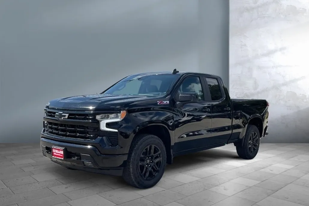 2026 Chevrolet Silverado 1500 RST photo 1