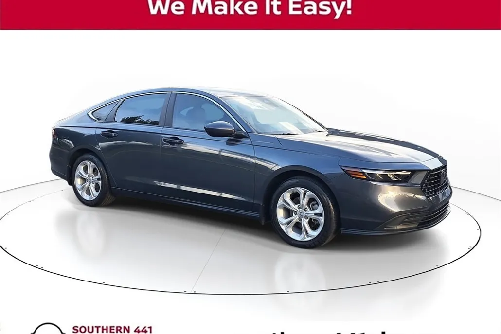 2023 Honda Accord LX photo 1
