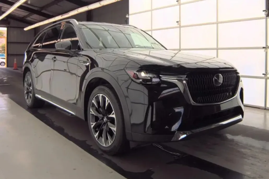2024 Mazda CX-90 Premium S photo 1