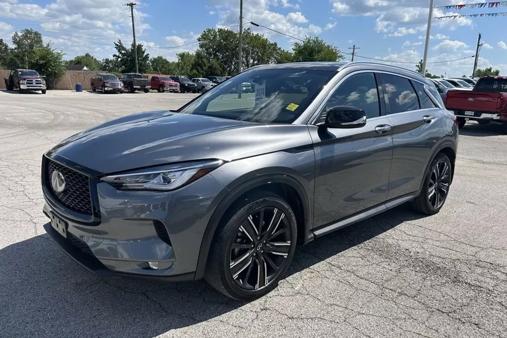 2022 Infiniti QX50 Luxe photo 1