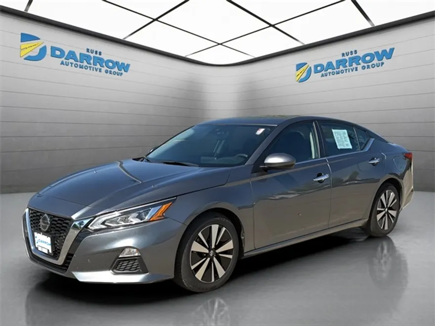 2022 Nissan Altima 2.5 SV photo 1