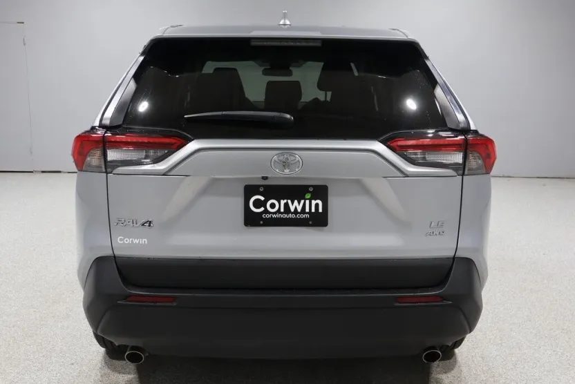 2024 Toyota RAV4 LE photo 1