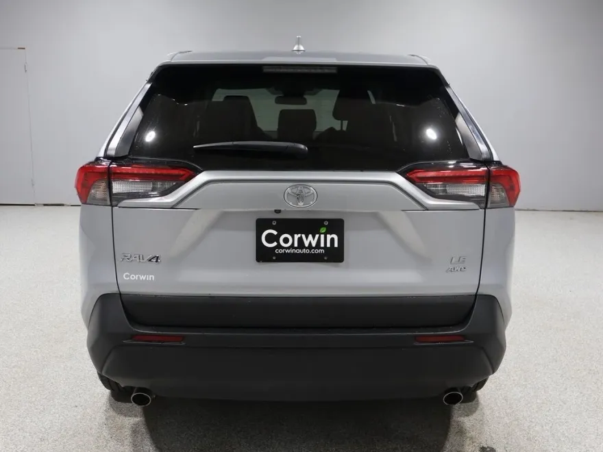2024 Toyota RAV4 LE photo 1