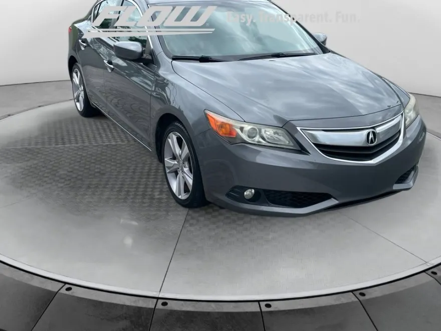 2013 Acura ILX 2.0L Technology photo 1