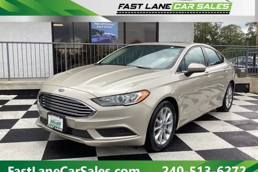 2017 Ford Fusion SE photo 1