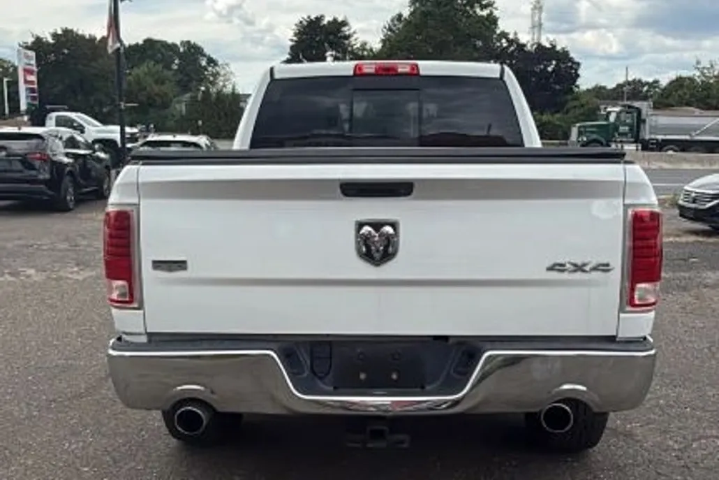 2014 Ram 1500 Laramie photo 1