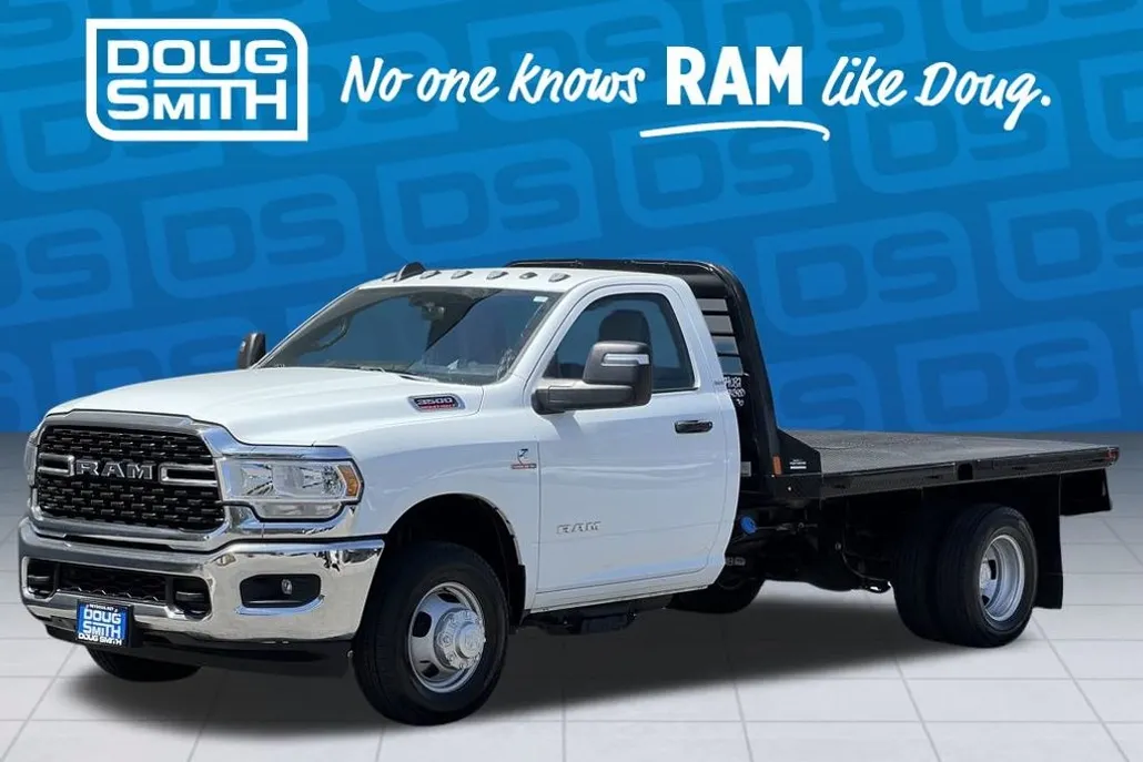 2023 Ram 3500 SLT photo 1